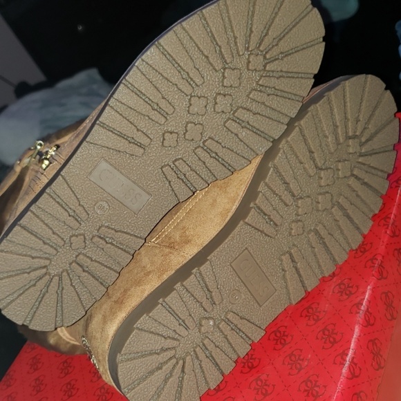 Guess Booties - Picture 6 of 8